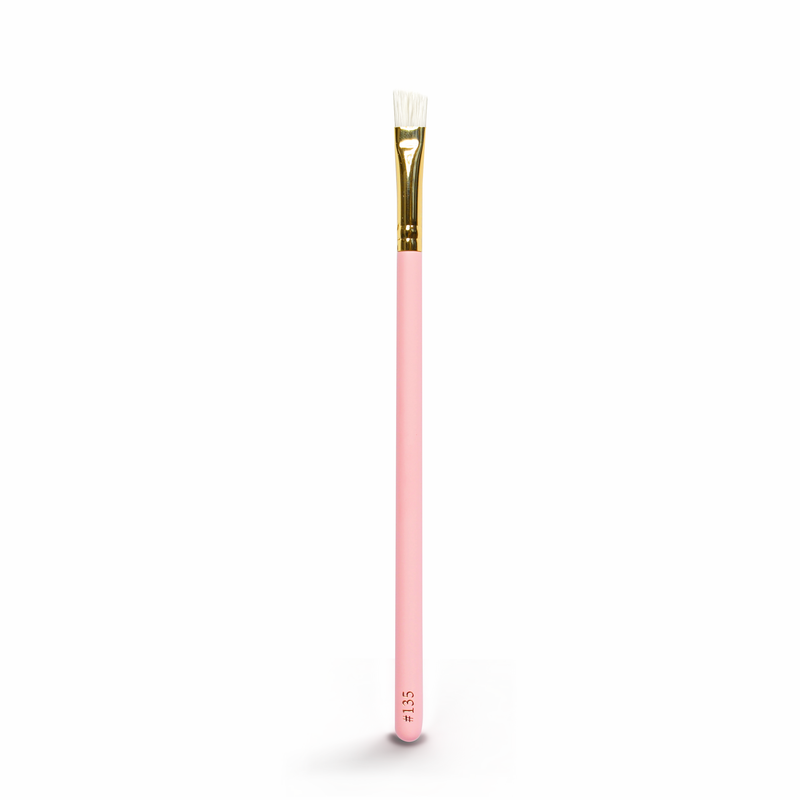 #135 Angled Lip Definer Brush