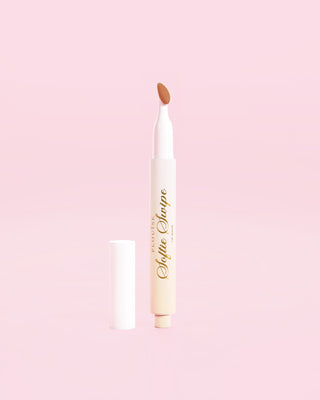 Uma imagem mostrando uma máscara labial P.Louise Softie Swipe Tinted na sombra Snuggle Up
