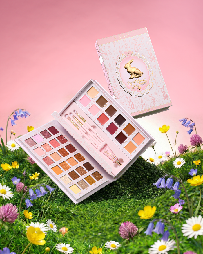Somebunny Loves You Make-up Set