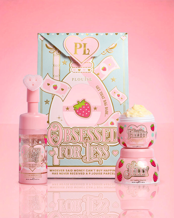 P.Louise Strawberry Obsessed for Less Obsessed For Less Of Bad Bitch vaaleanpunaisella taustalla