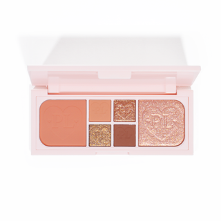 Μια εικόνα της P.Louise Fluffy Fantasy Mini Eyes & Face Palette με κρεμώδη ματ και βουτυρένια λάμψη σε μια σειρά από ροδακινί και ουδέτερη απόχρωση