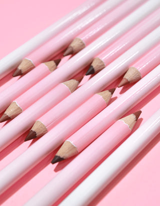 Bild på P.Louise Ultimate Definition Sharpenable Lip Liners uppradade och vända mot varandra 
